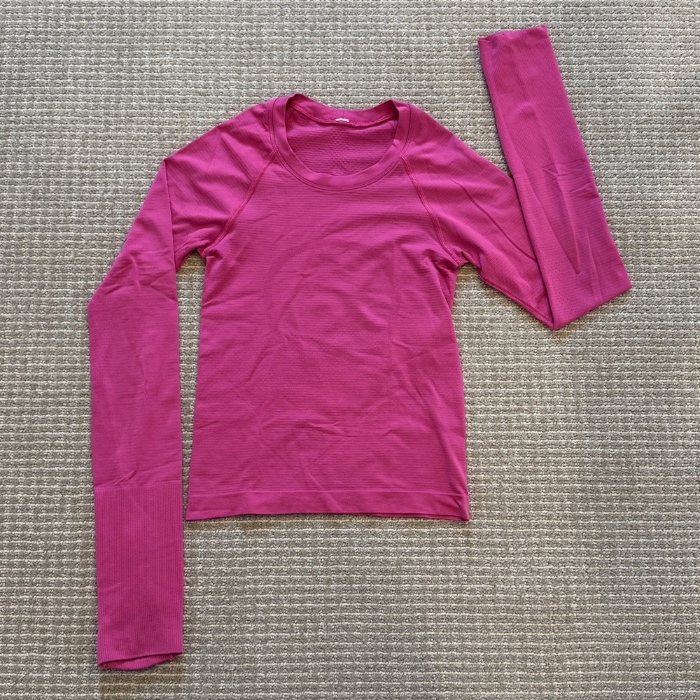 Lululemon Swiftly Tech Long Sleeve Race Length